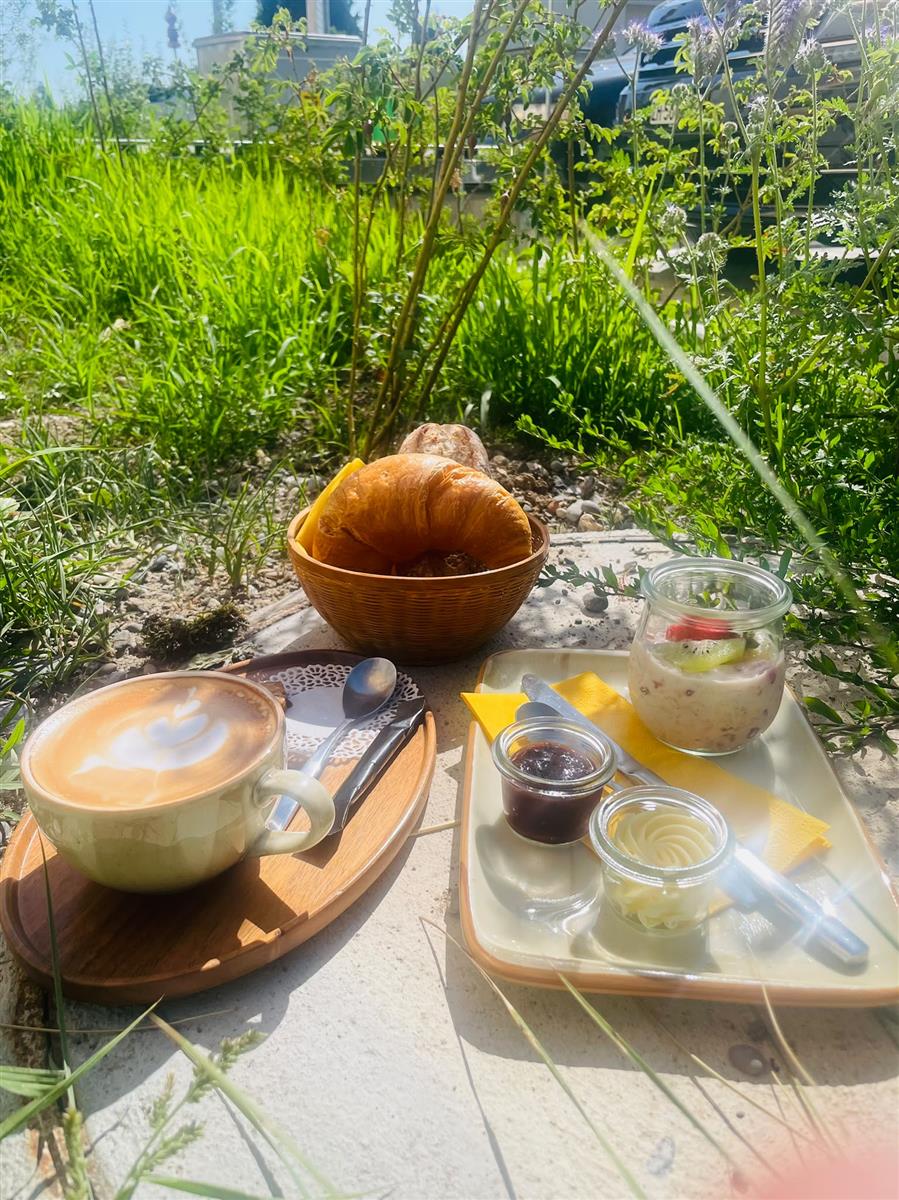 Frühstück beim Hof Kafi